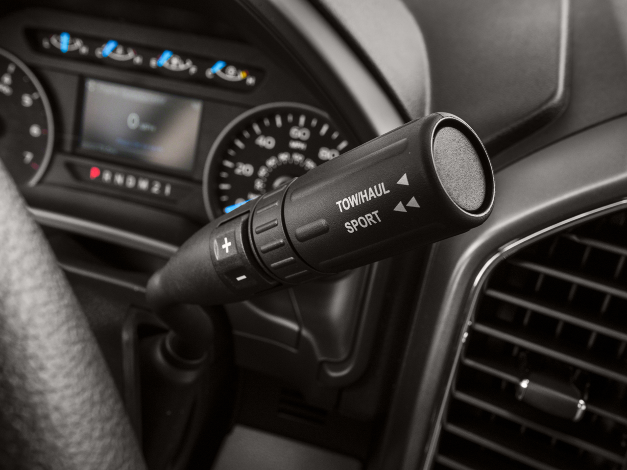 2016 Ford F-150 XLT 302A W/TOW PACKAGE