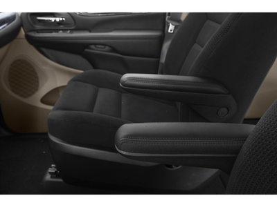 2020 Dodge Grand Caravan SXT W/2nd and 3rd Row Tow N Go