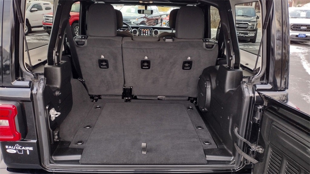 2020 Jeep Wrangler Unlimited Sahara North Edition