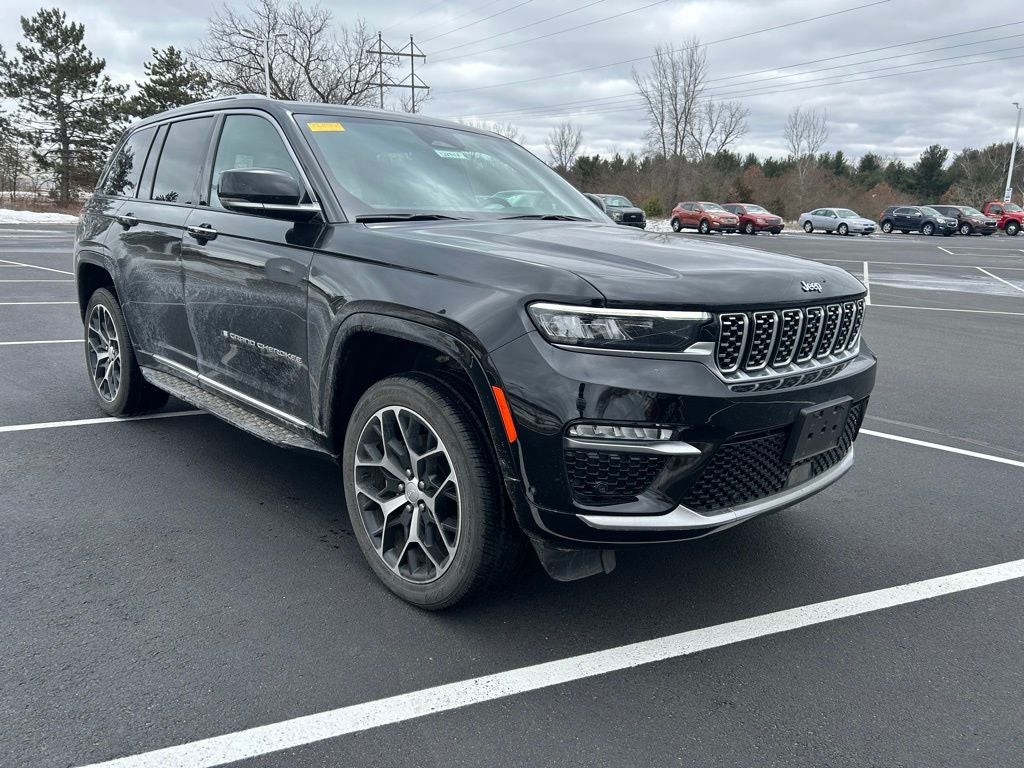 2022 Jeep Grand Cherokee Summit Reserve W/Advanced ProTech and Luxury Tech Group