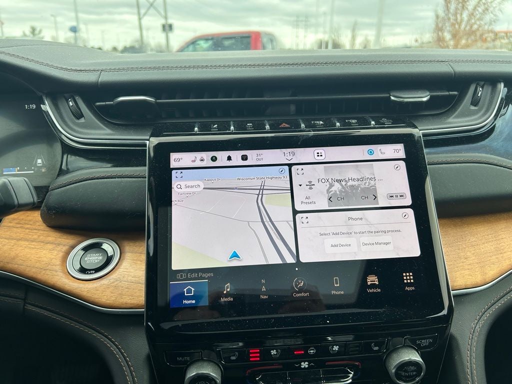 2022 Jeep Grand Cherokee Summit Reserve W/Advanced ProTech and Luxury Tech Group