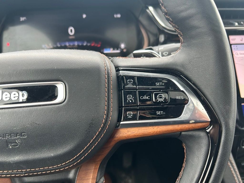 2022 Jeep Grand Cherokee Summit Reserve W/Advanced ProTech and Luxury Tech Group