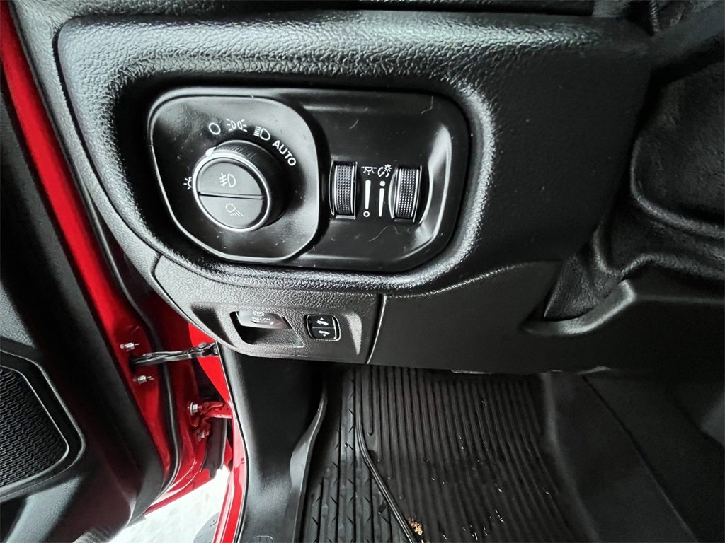 2019 RAM 1500 Rebel LEVEL 2 EQUIPMENT GROUP