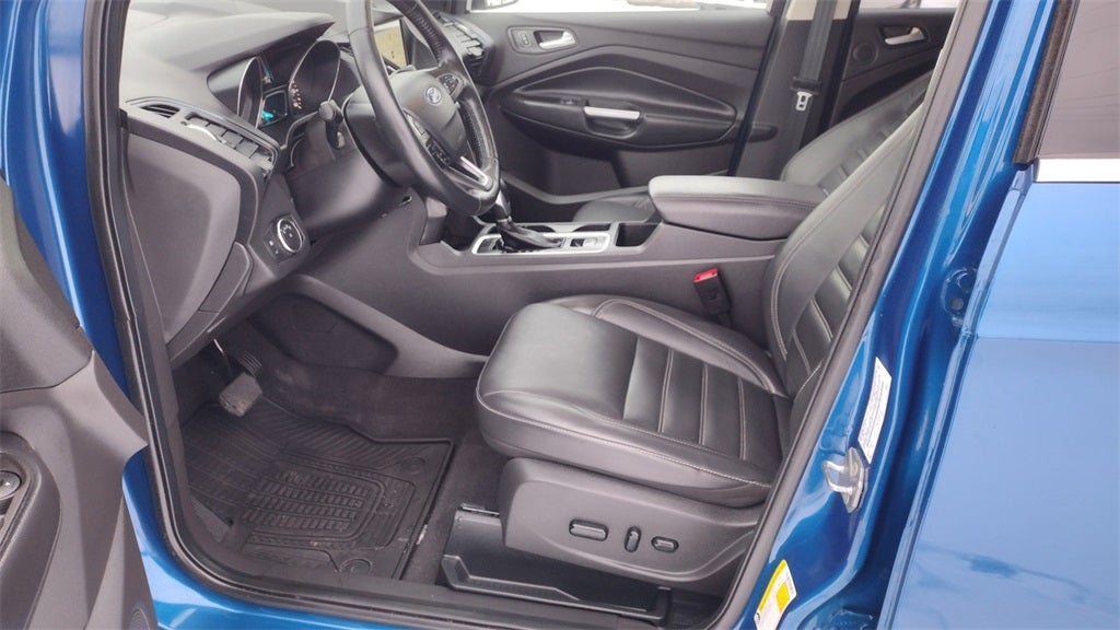 2019 Ford Escape Titanium 400A