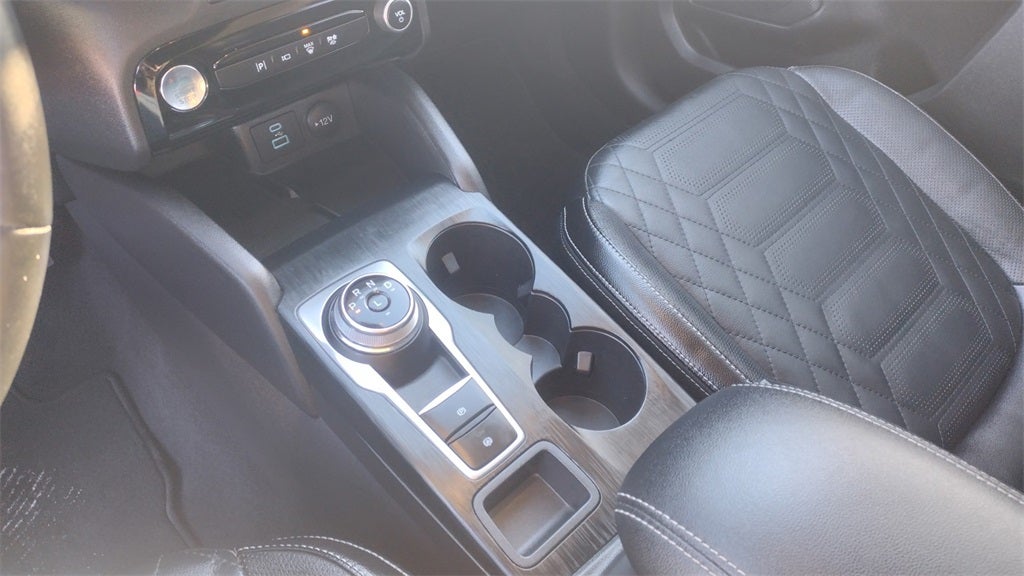 2023 Ford Escape Hybrid Platinum W/PREMIUM TECHNOLOGY PACKAGE