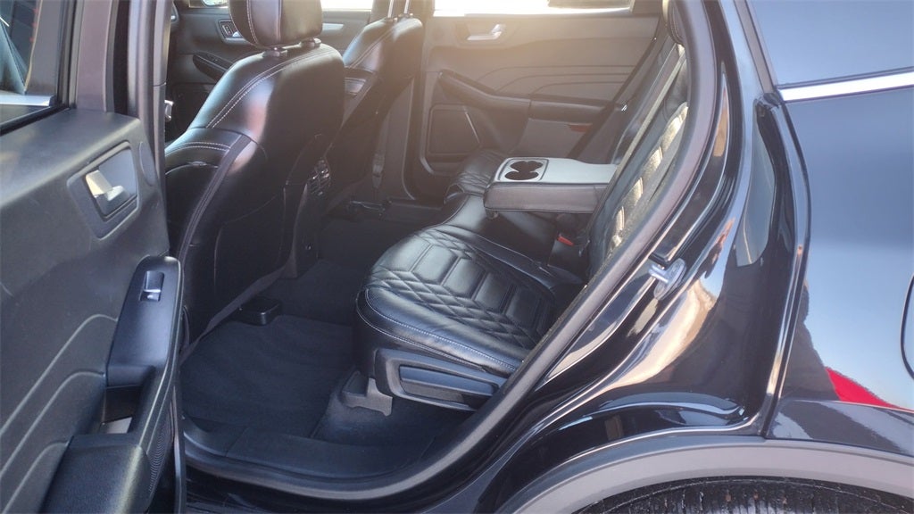 2023 Ford Escape Hybrid Platinum W/PREMIUM TECHNOLOGY PACKAGE