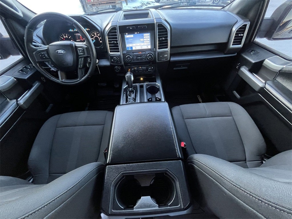 2016 Ford F-150 XLT 302A W/TOW PACKAGE