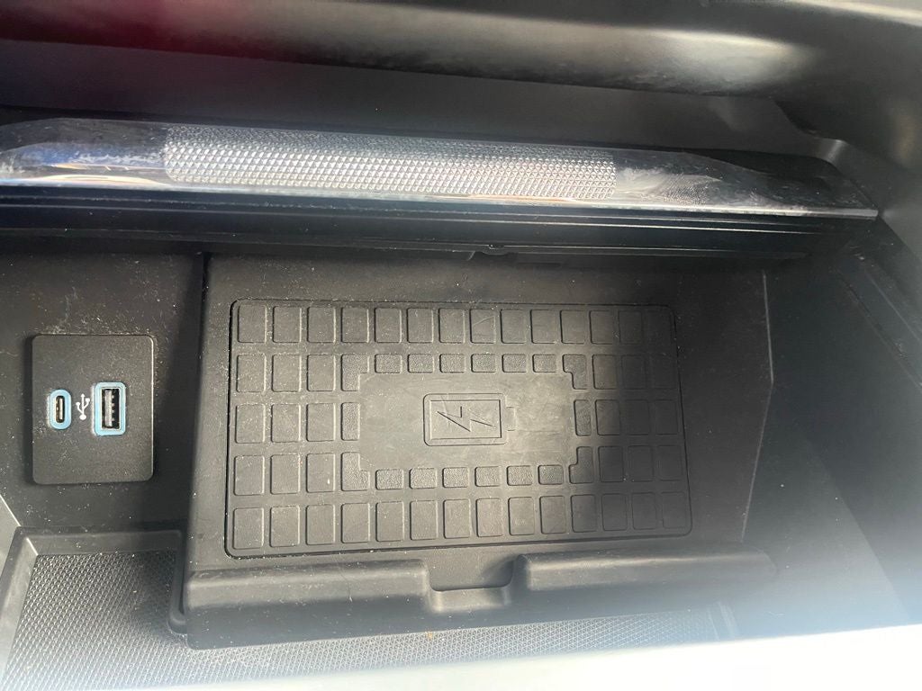 2022 Ford F-150 Lariat 502A Sport Appearance with FX4 Package