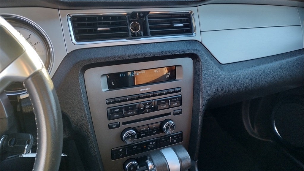 2010 Ford Mustang V6 Premium