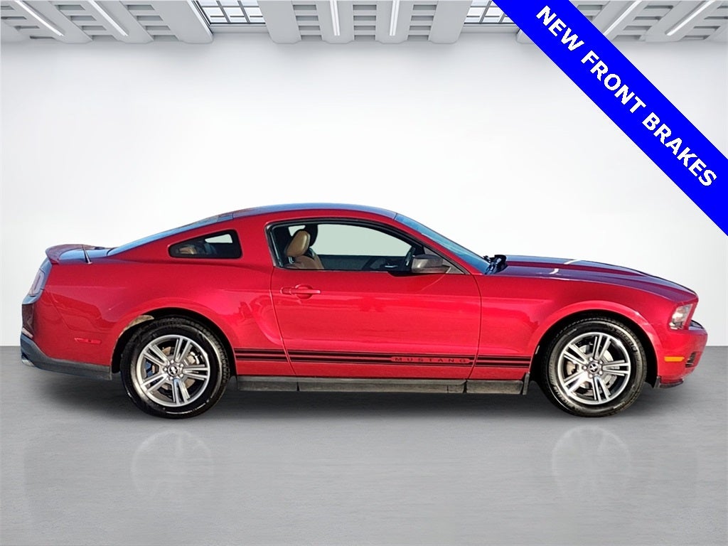 2010 Ford Mustang V6 Premium