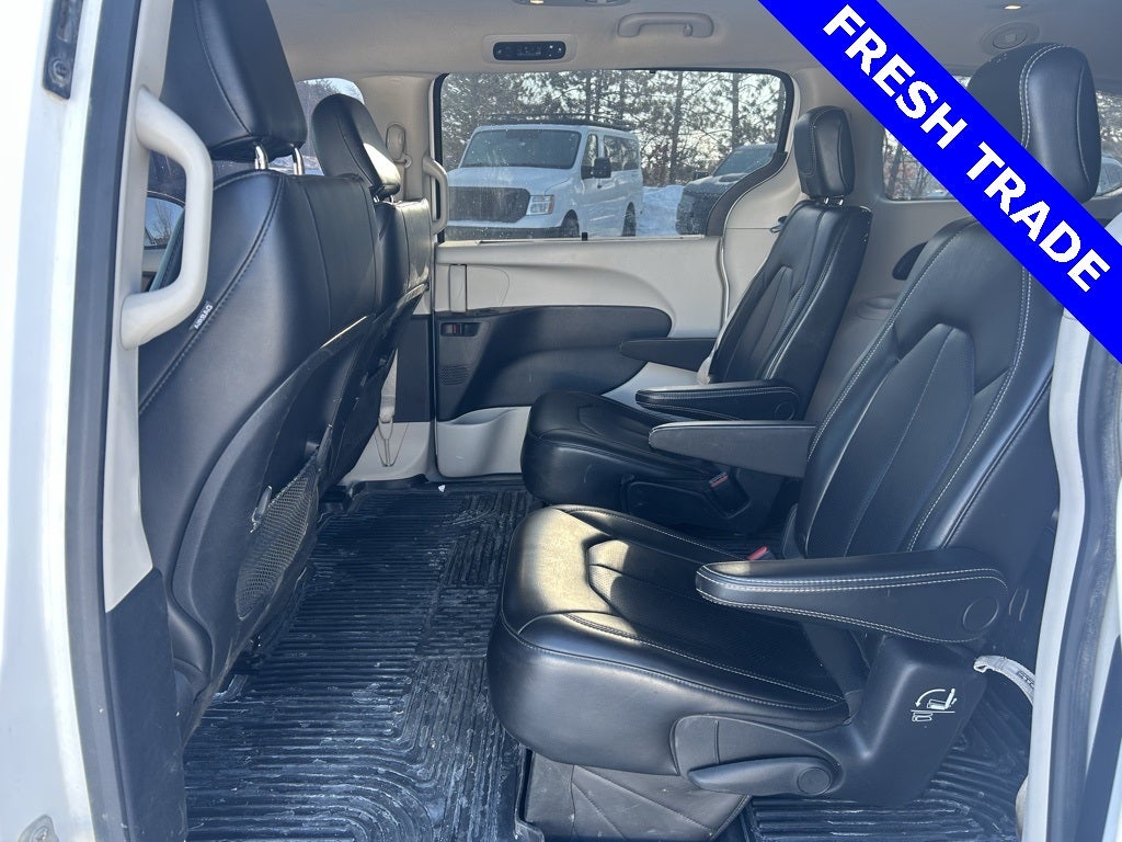 2021 Chrysler Voyager LXI