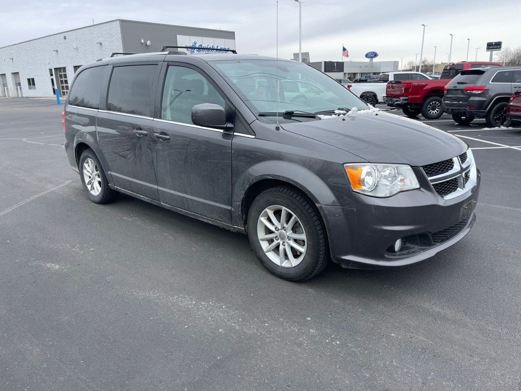 2020 Dodge Grand Caravan SXT W/2nd and 3rd Row Tow N Go