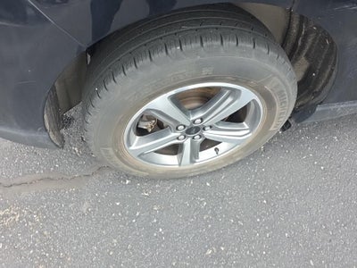 2023 Ford Edge SEL 201A Convenience Package with Heated Steering Whee