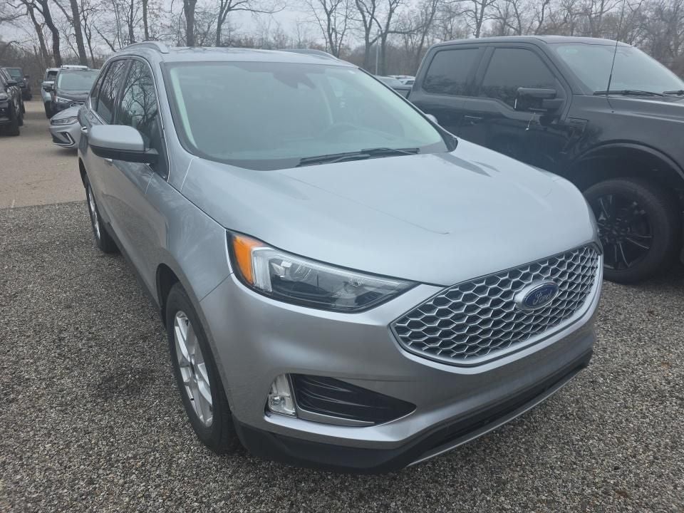 2024 Ford Edge SEL 201A Convenience Package with Heated Steering Whee