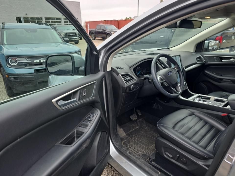 2024 Ford Edge SEL 201A Convenience Package with Heated Steering Whee