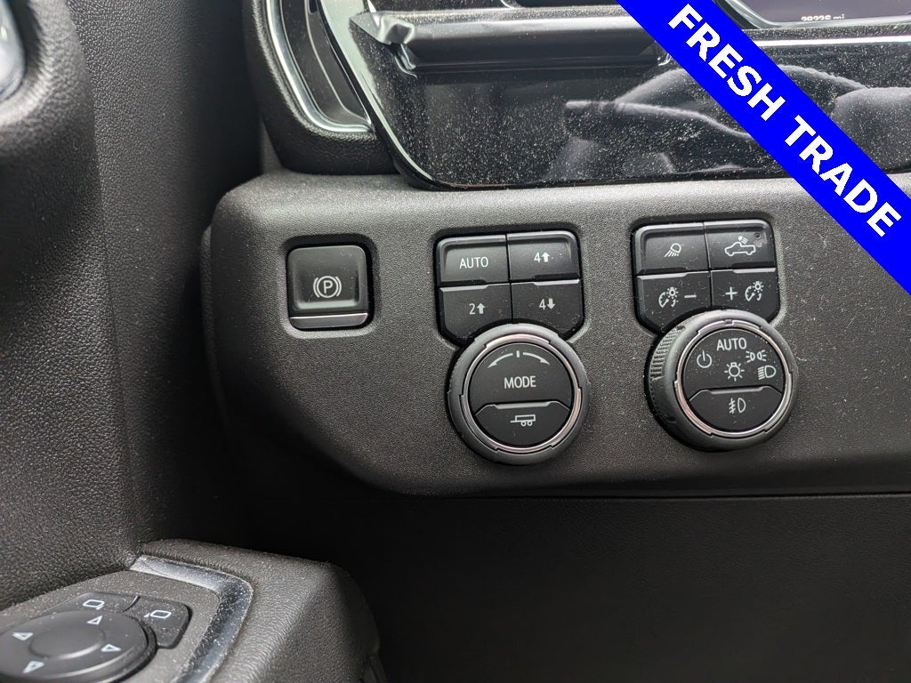 2024 Chevrolet Silverado 1500 LT Trail Boss Premium Package