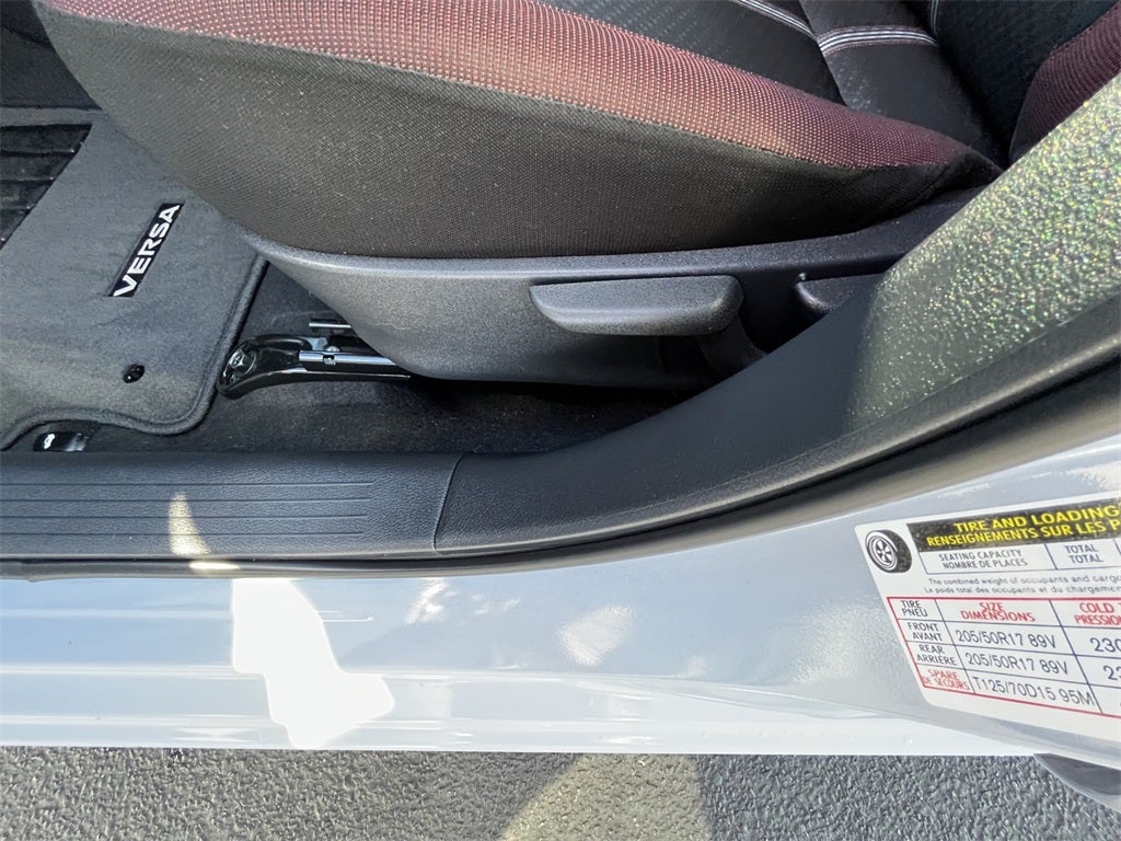 2024 Nissan Versa 1.6 SR