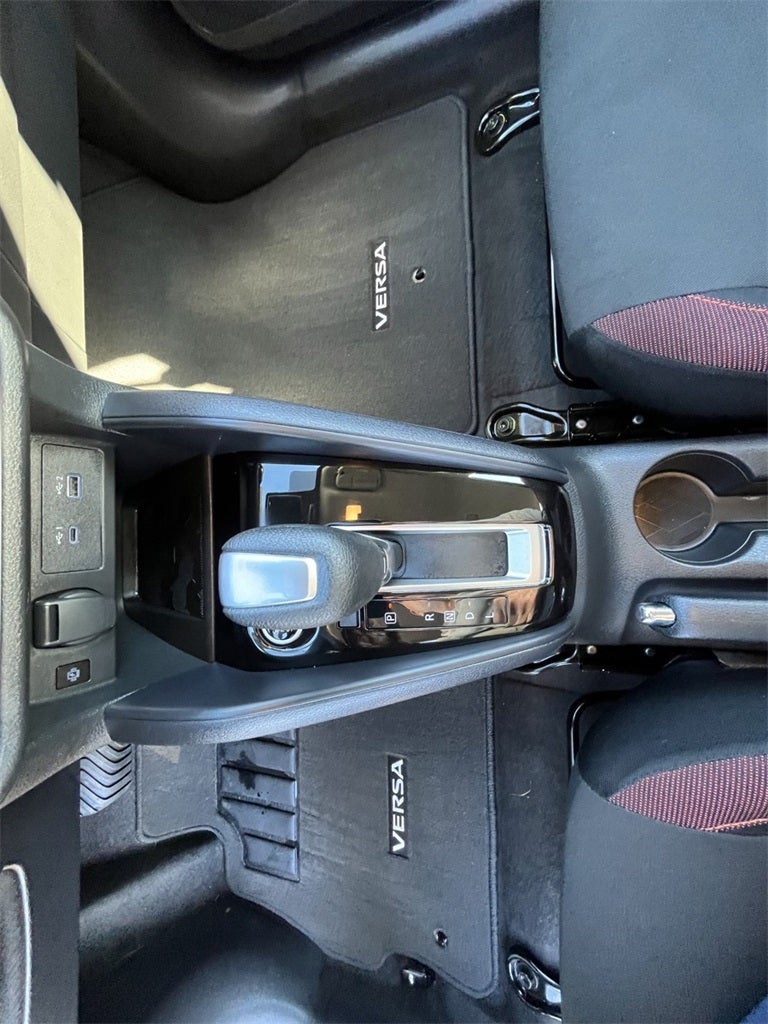 2024 Nissan Versa 1.6 SR
