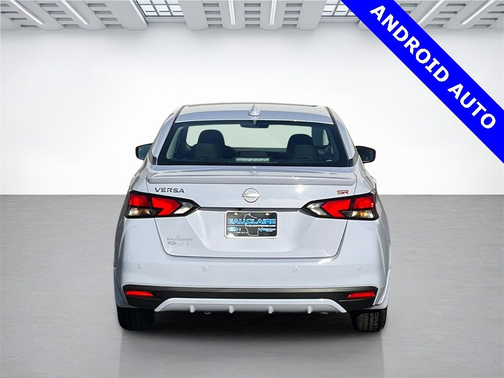 2024 Nissan Versa 1.6 SR