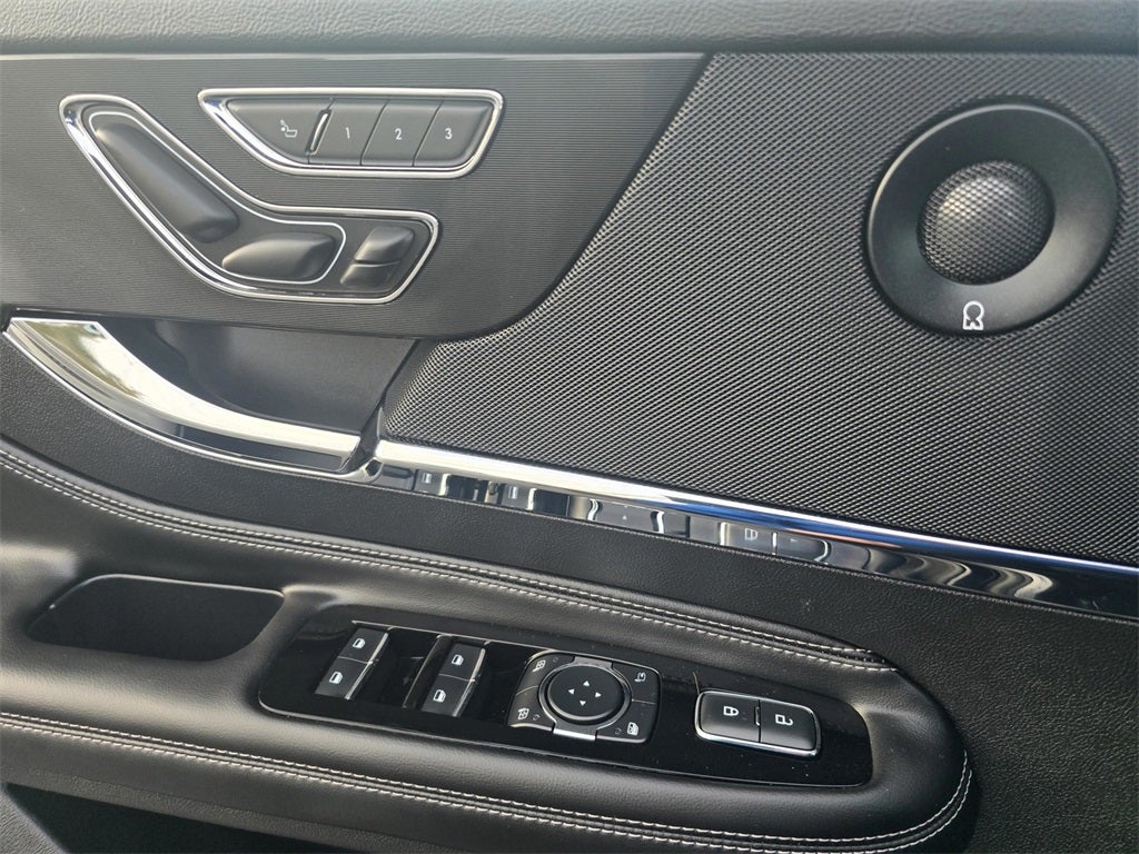 2023 Lincoln Corsair Reserve 202A W/Jet Package