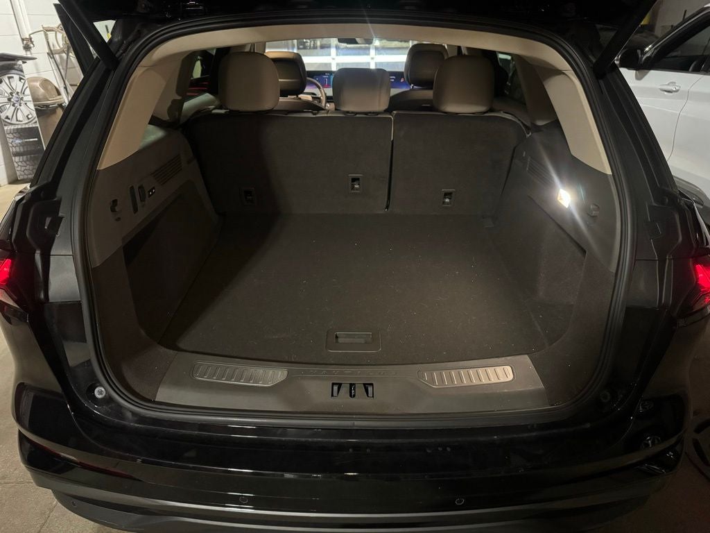 2025 Lincoln Nautilus Premiere 102A W/Jet Appearance Package