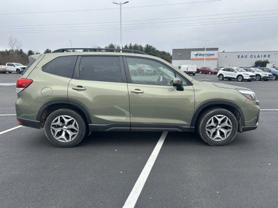 2019 Subaru Forester Premium W/Heated Seats