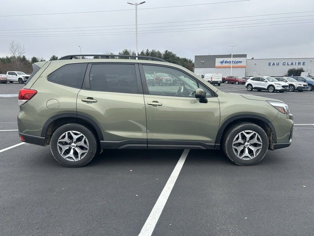 2019 Subaru Forester Premium W/Heated Seats