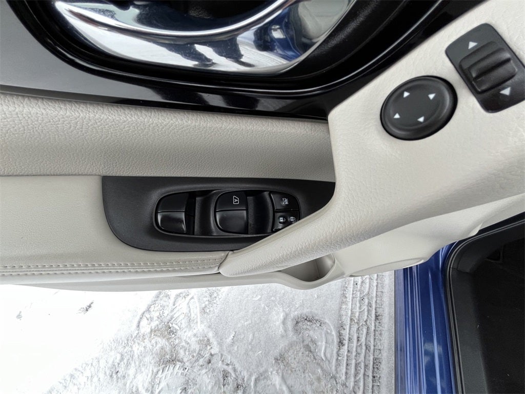 2022 Nissan Rogue Sport SL