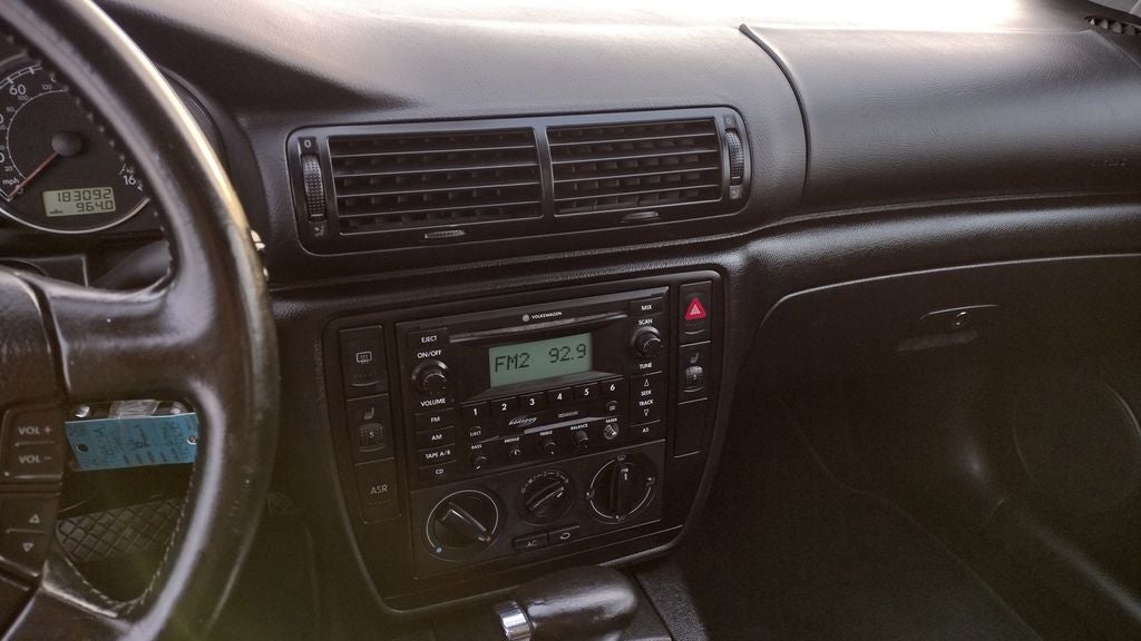 2003 Volkswagen Passat GLS