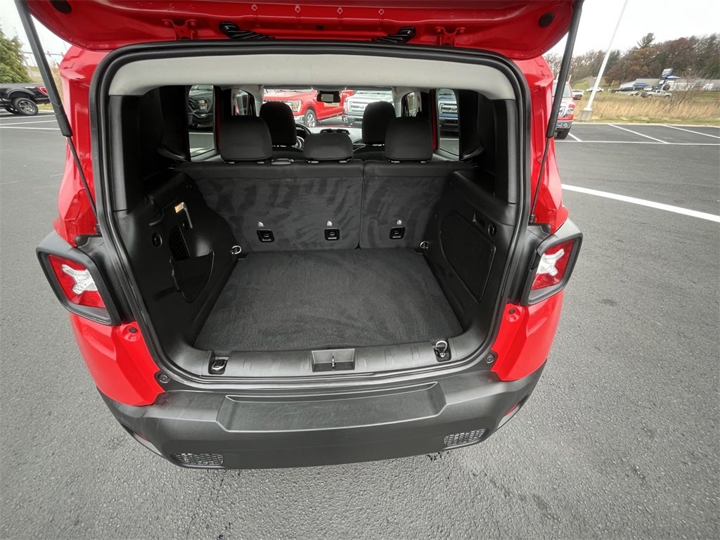2023 Jeep Renegade Latitude W/Premium Group