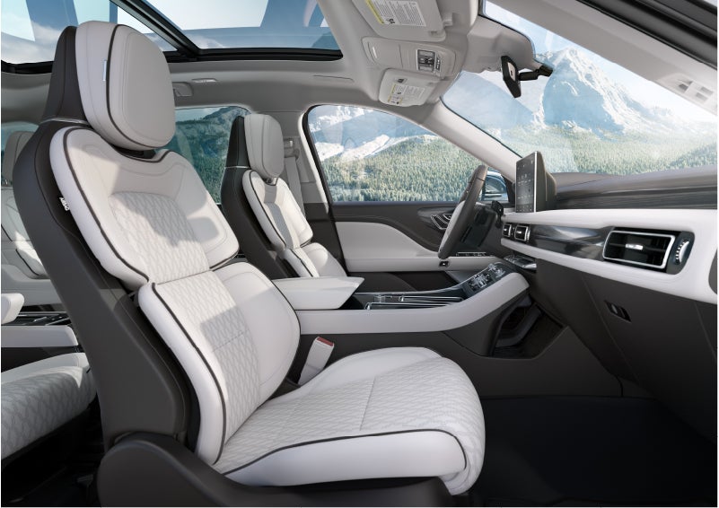 The interior of a Lincoln Aviator® Black Label model is shown in the Chalet theme | Eau Claire Lincoln in Eau Claire WI