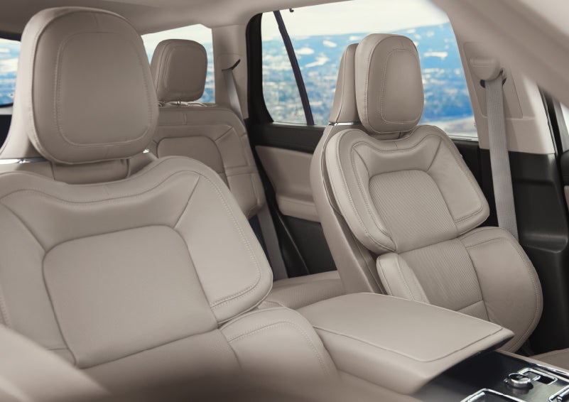 The interior of a 2024 Lincoln Aviator® SUV in the Sandstone interior color | Eau Claire Lincoln in Eau Claire WI