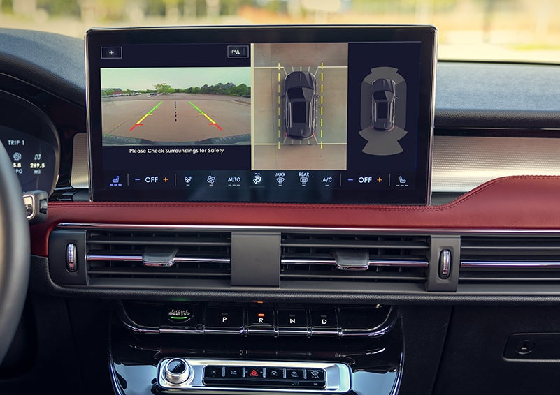 The large center touchscreen of a 2024 Lincoln Corsair® SUV is shown. | Eau Claire Lincoln in Eau Claire WI