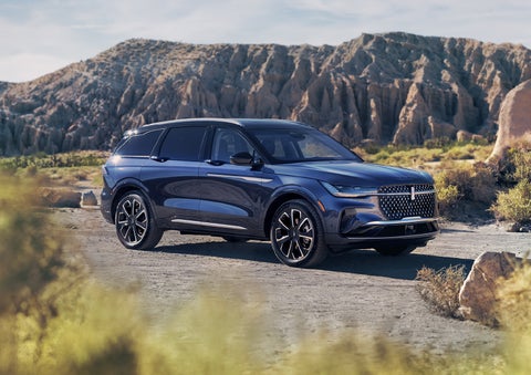 A 2024 Lincoln Nautilus® SUV is parked in a desert national park. | Eau Claire Lincoln in Eau Claire WI